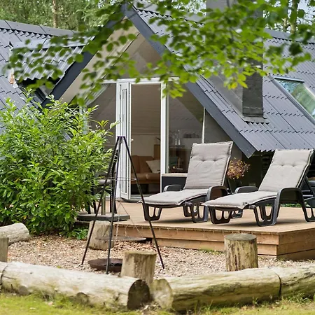 Сasa de vacaciones Modern Oasis Surrounded By Nature *
